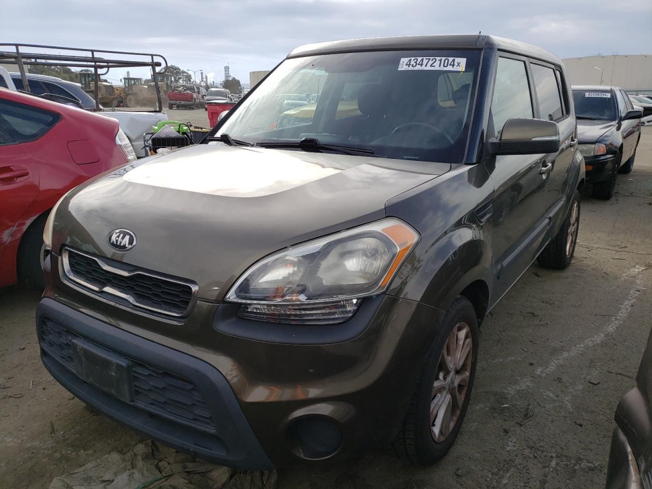 2013 KIA SOUL +