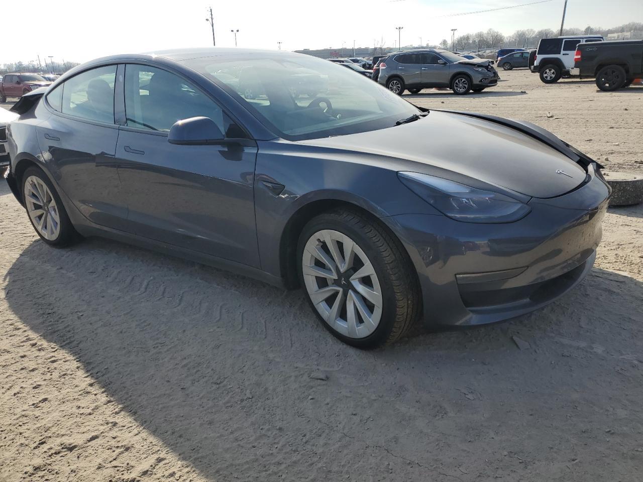 2023 TESLA MODEL 3 - Фото 4