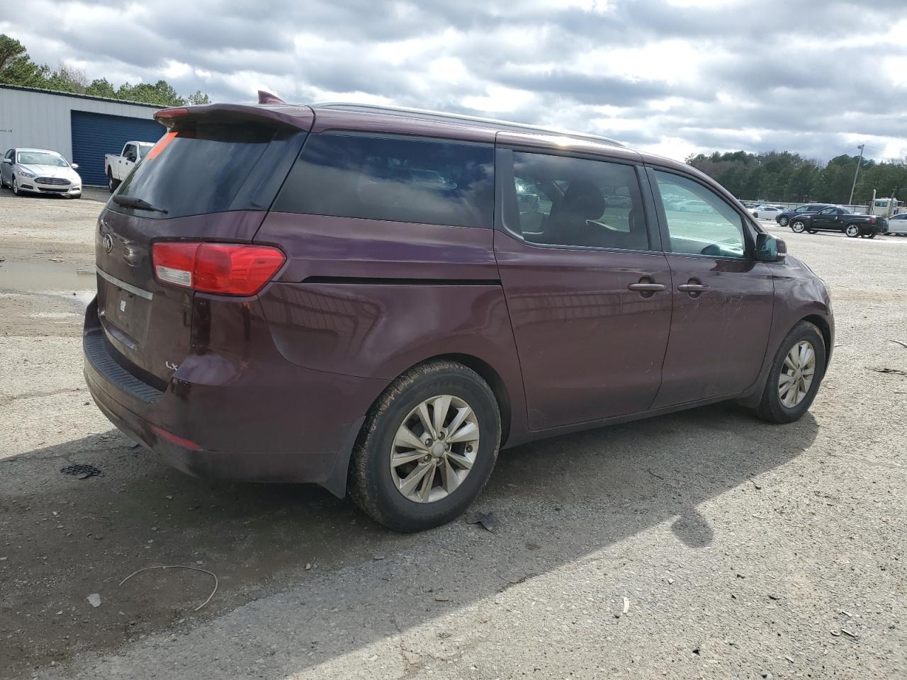 2016 KIA SEDONA LX - Image 3