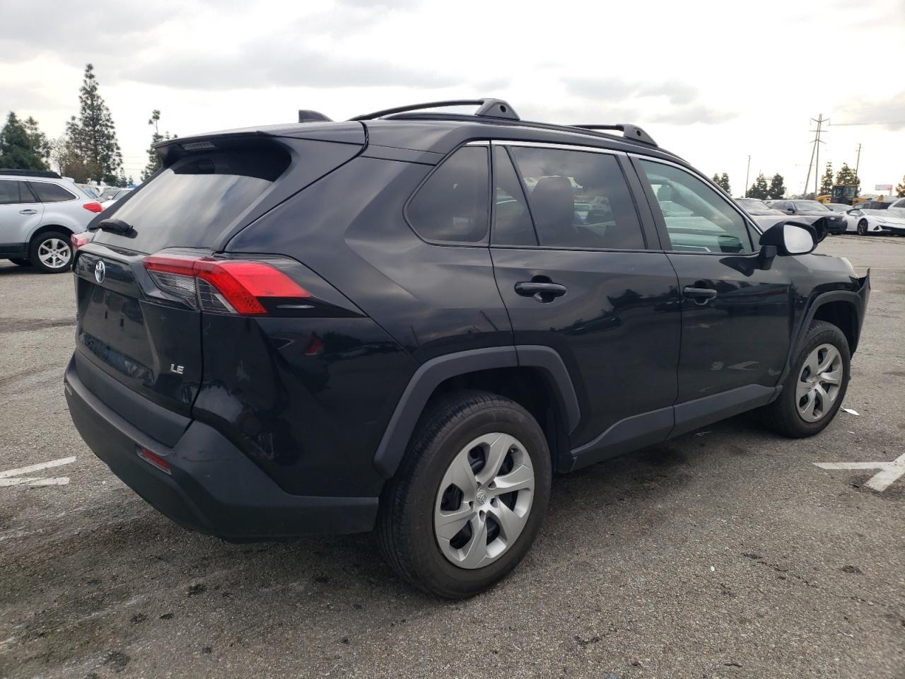 2021 TOYOTA RAV4 LE - Image 3