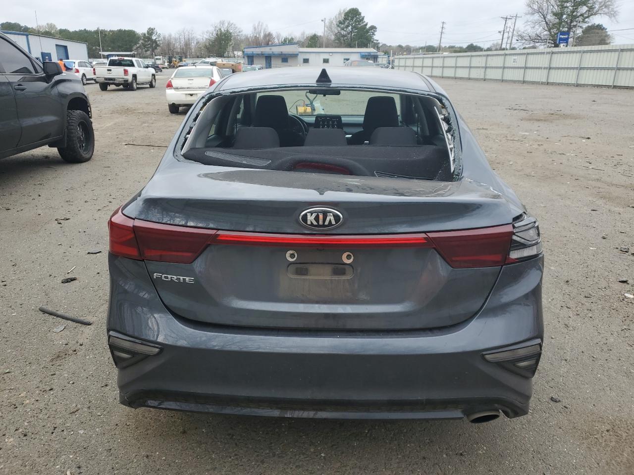 2020 KIA FORTE FE - Image 6