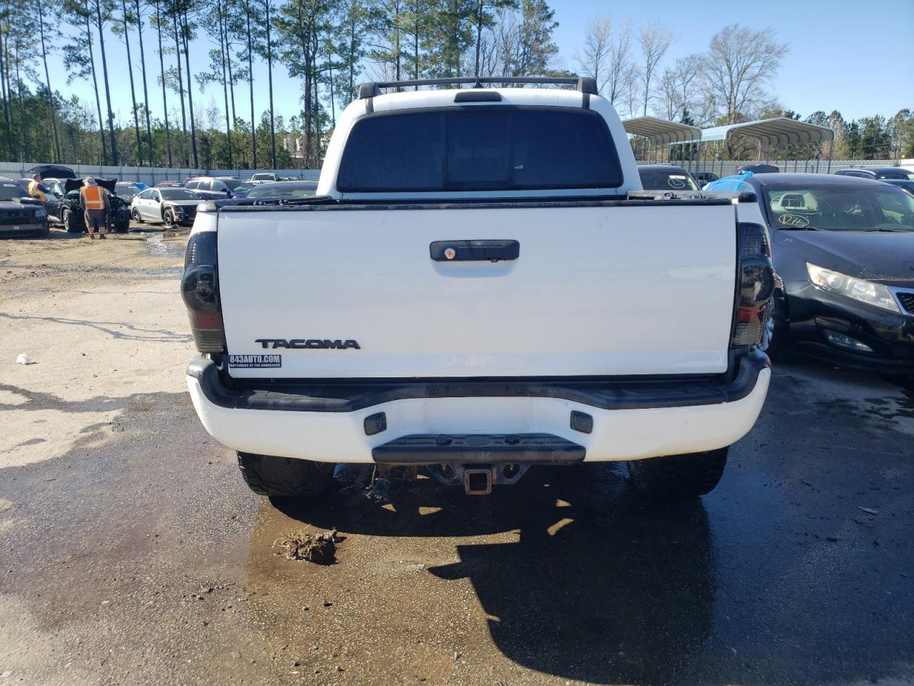 2014 TOYOTA TACOMA DOU - Image 6