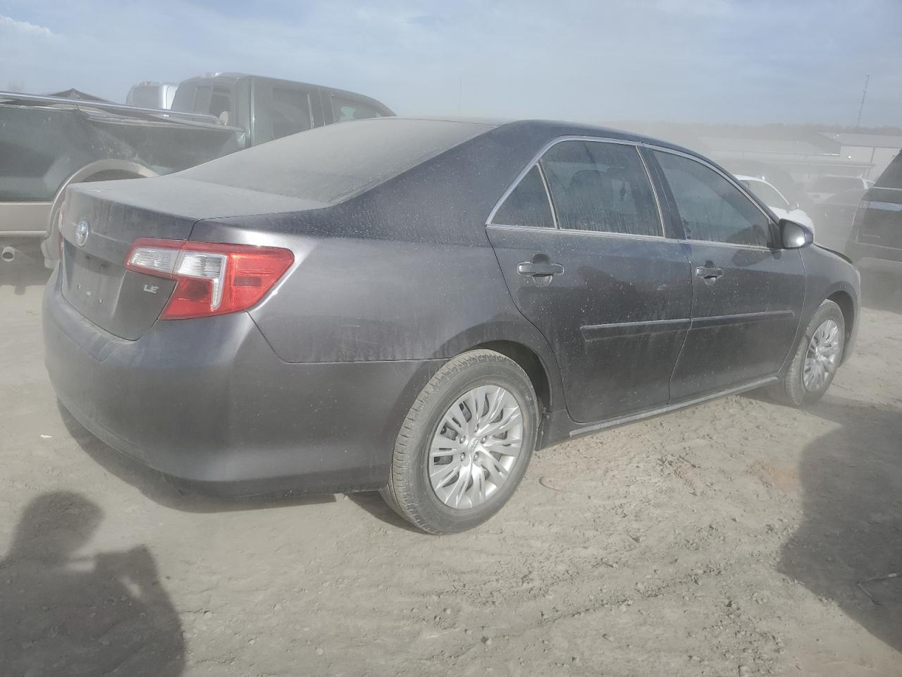 2013 TOYOTA CAMRY L - Image 3