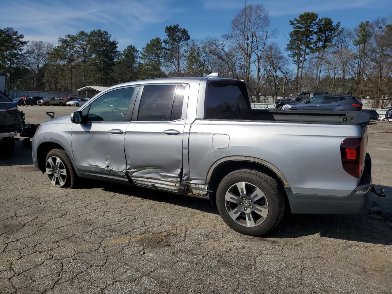2018 HONDA RIDGELINE - Фото 2