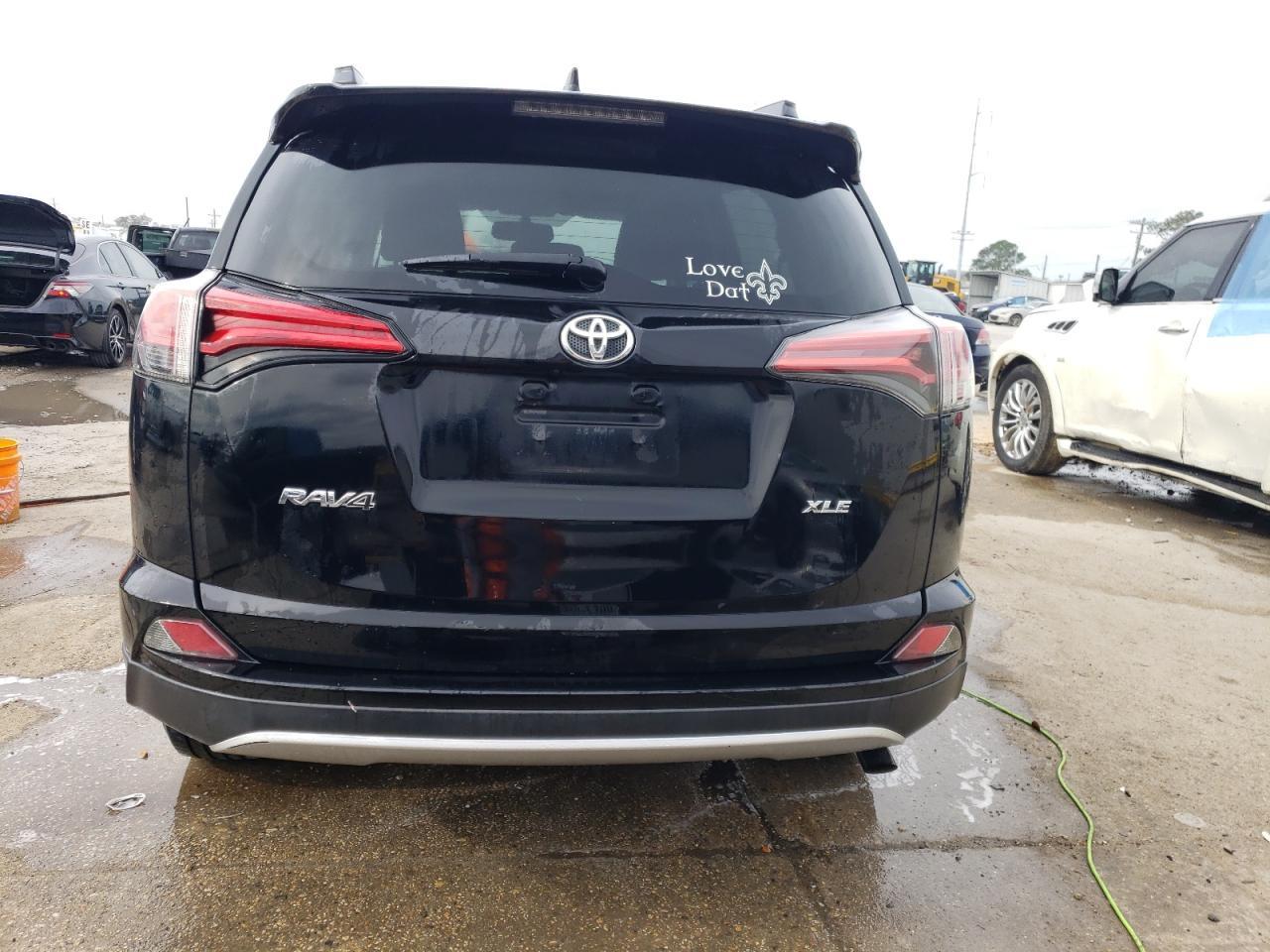 2016 TOYOTA RAV4 XLE - Image 6