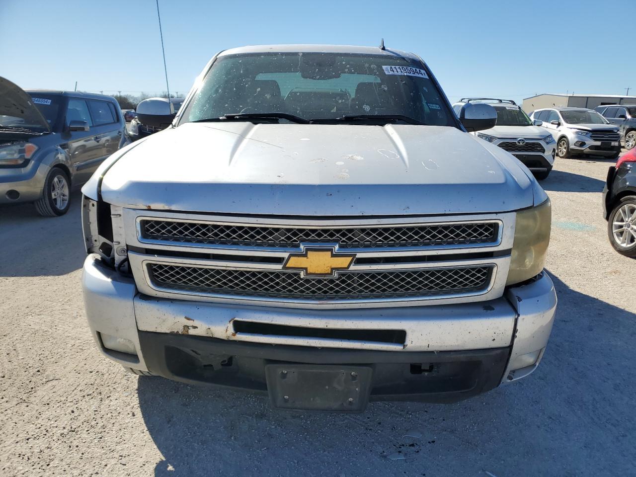 2013 CHEVROLET SILVERADO - Фото 5