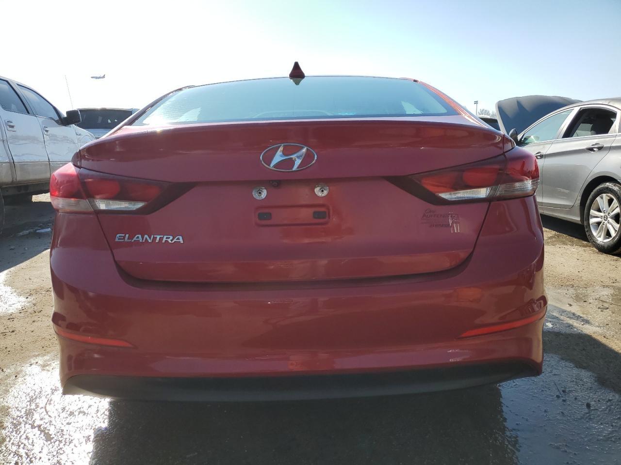 2018 HYUNDAI ELANTRA SE - Image 6
