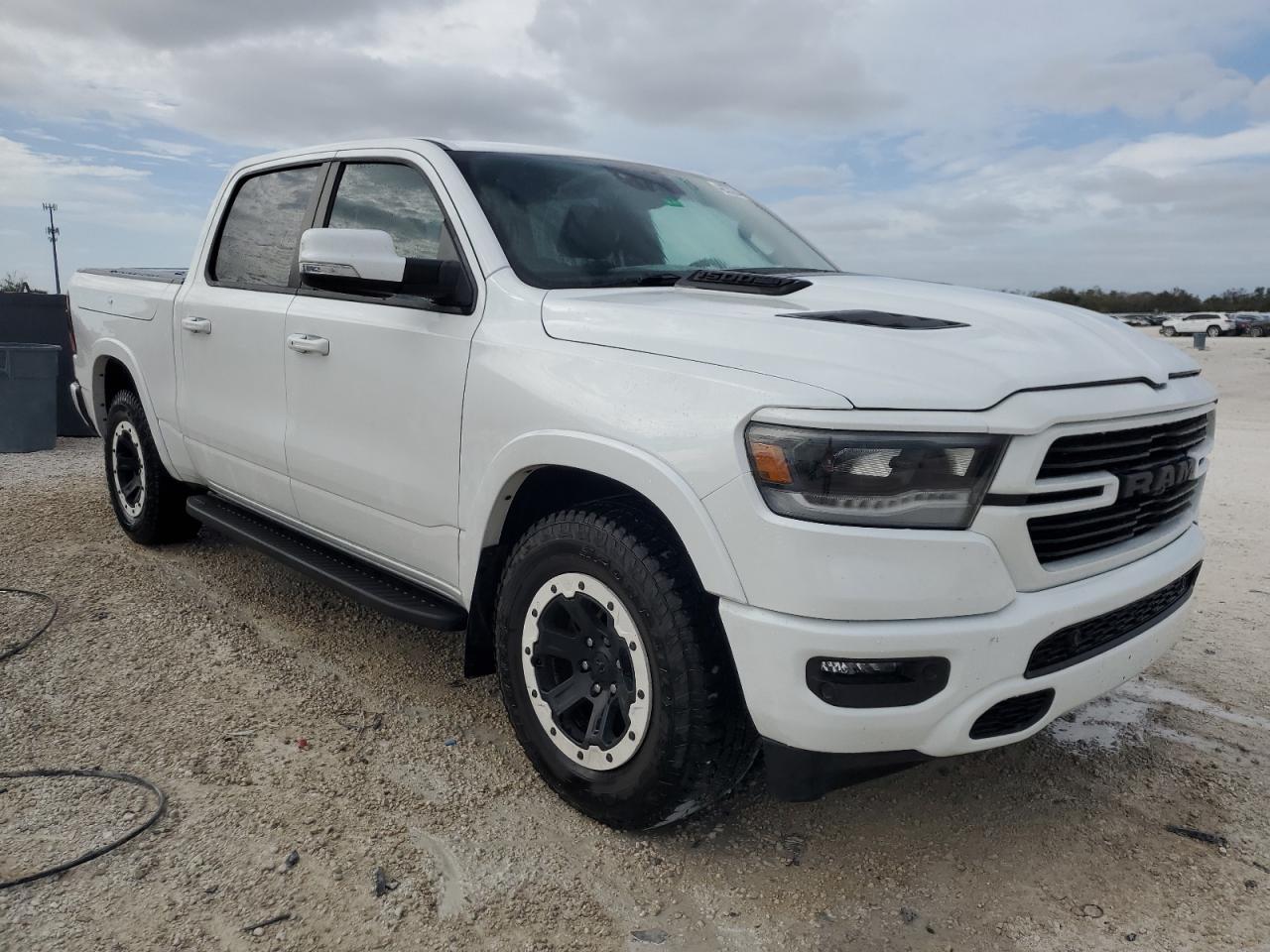 2019 RAM 1500 LARAM - Фото 4