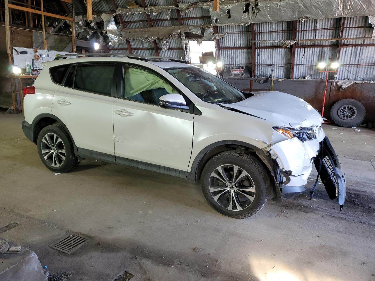 2015 TOYOTA RAV4 LIMIT - Фото 4