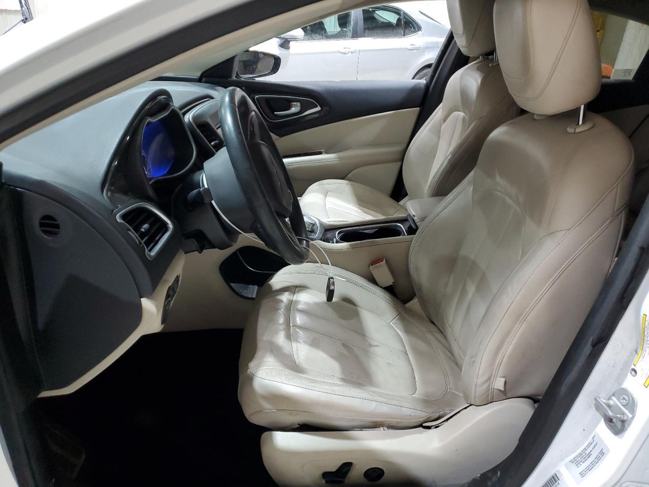 2015 CHRYSLER 200 C - Фото 7