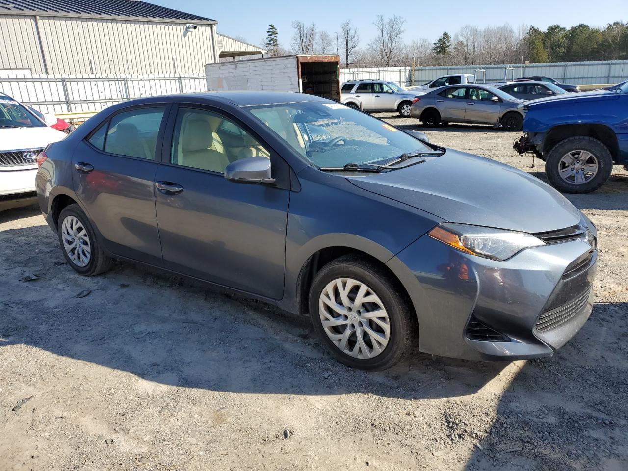 2018 TOYOTA COROLLA L - Image 4