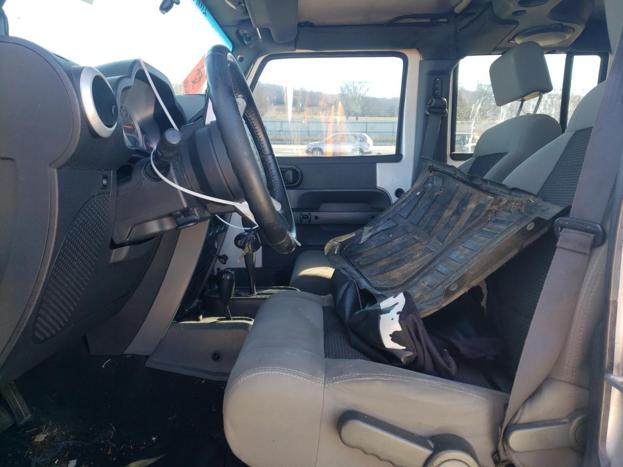 2010 JEEP WRANGLER U - Фото 7