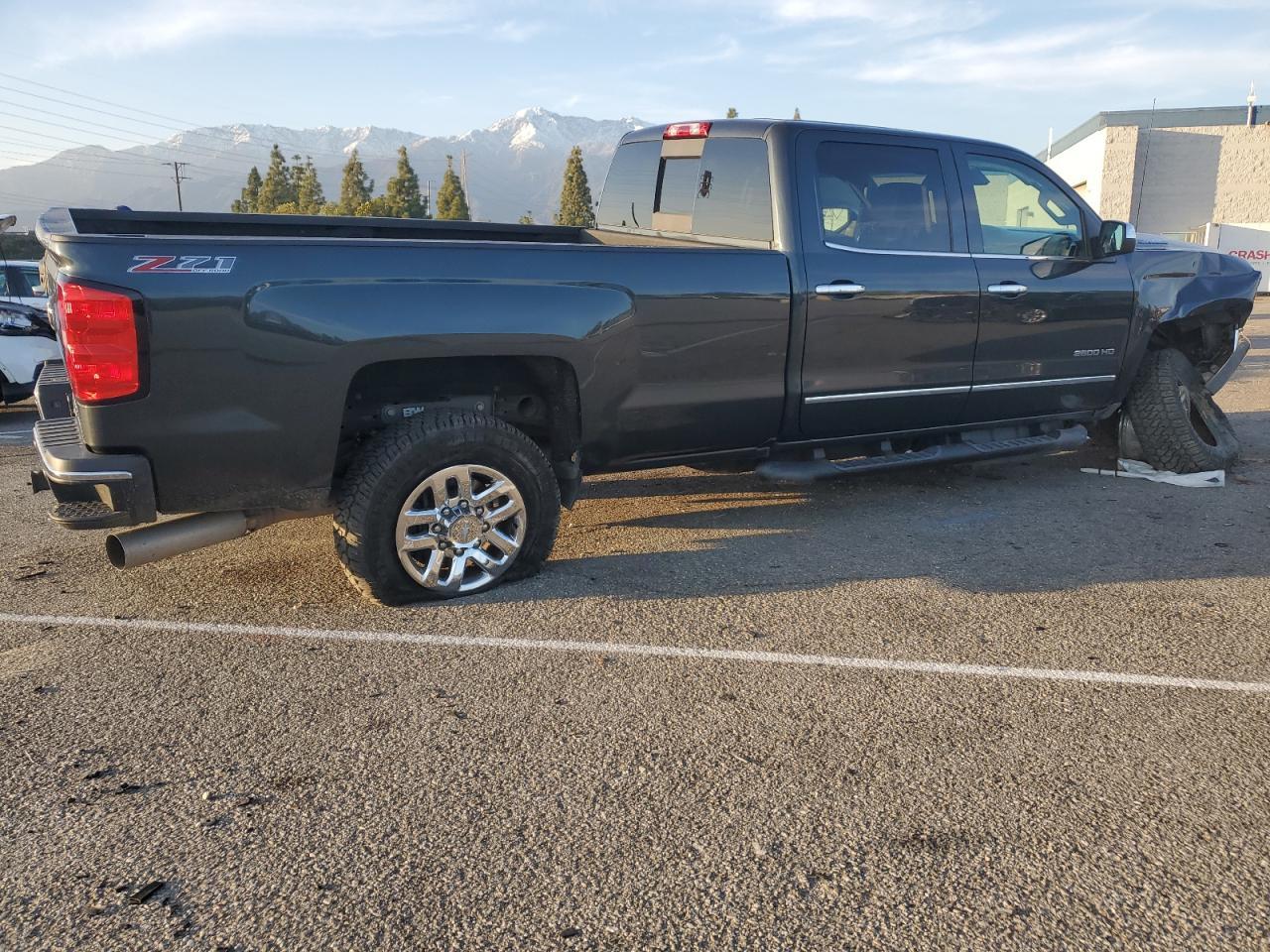 2017 CHEVROLET SILVERADO - Image 3