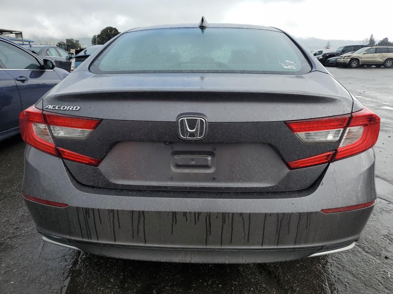 2018 HONDA ACCORD LX - Image 6