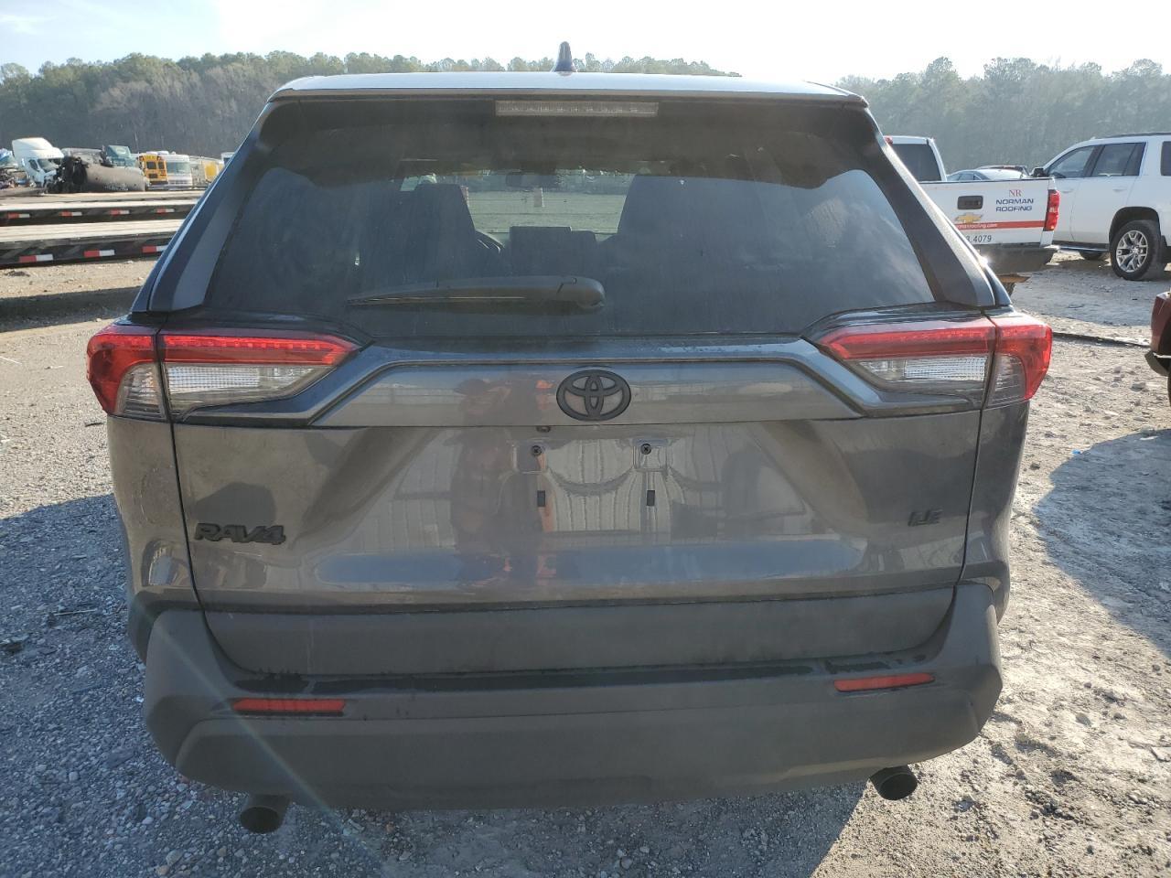 2023 TOYOTA RAV4 LE - Фото 6