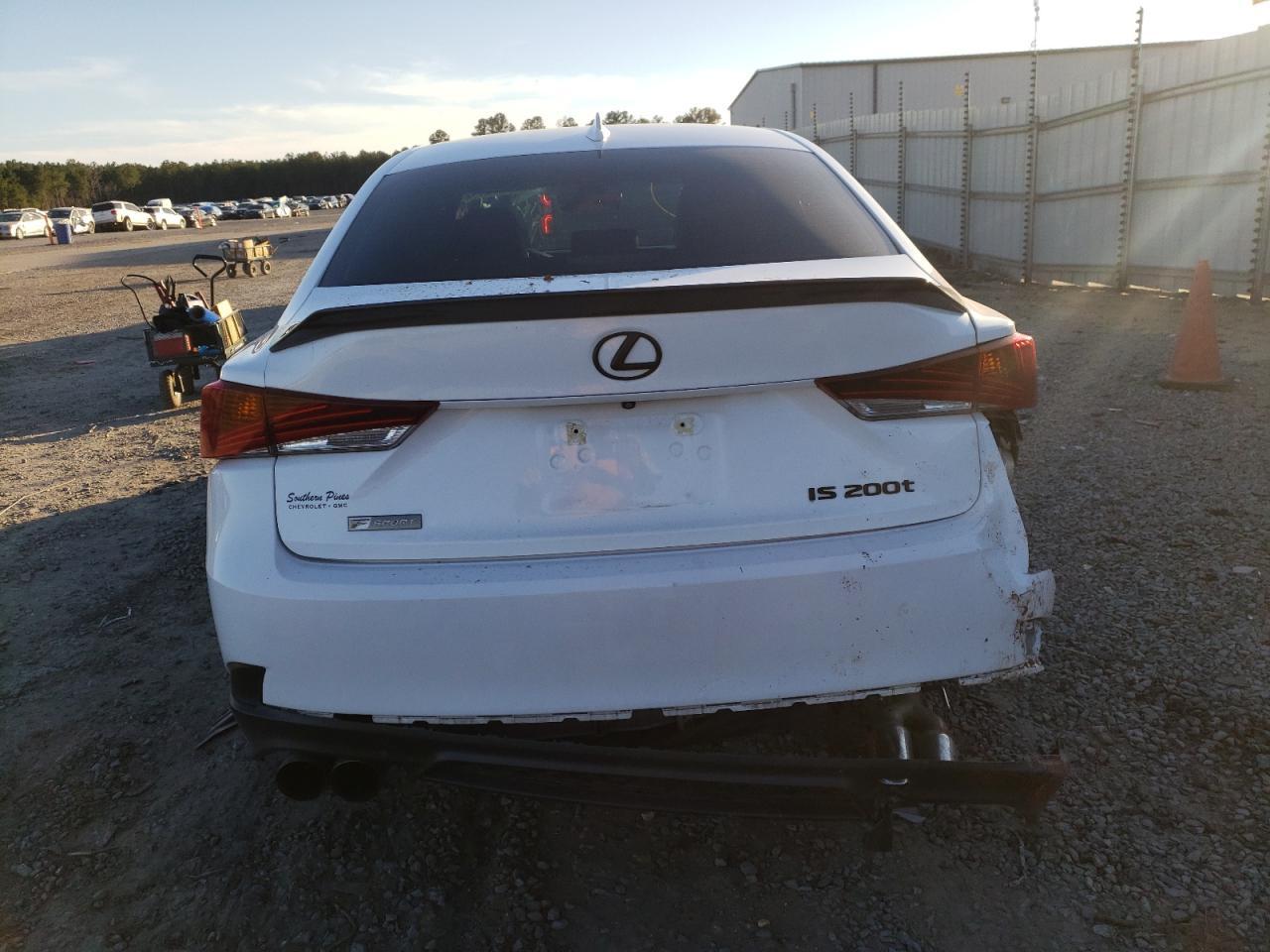 2017 LEXUS IS 200T - Фото 6