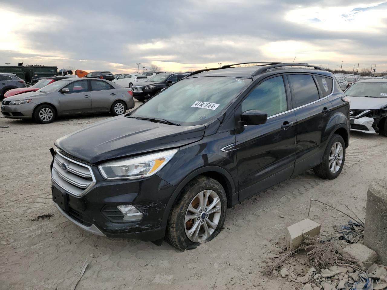 2018 FORD ESCAPE SE car image