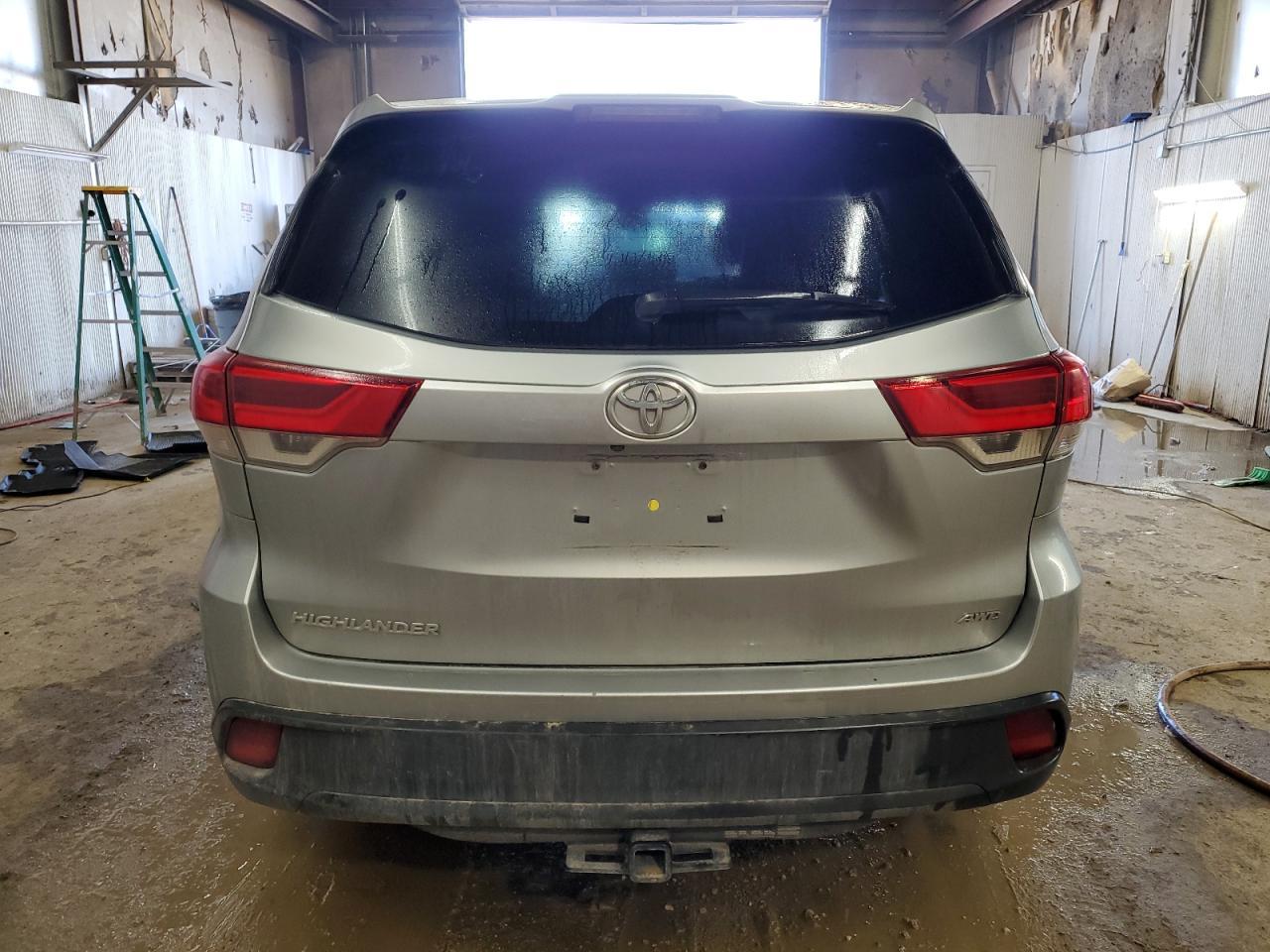 2018 TOYOTA HIGHLANDER - Фото 6