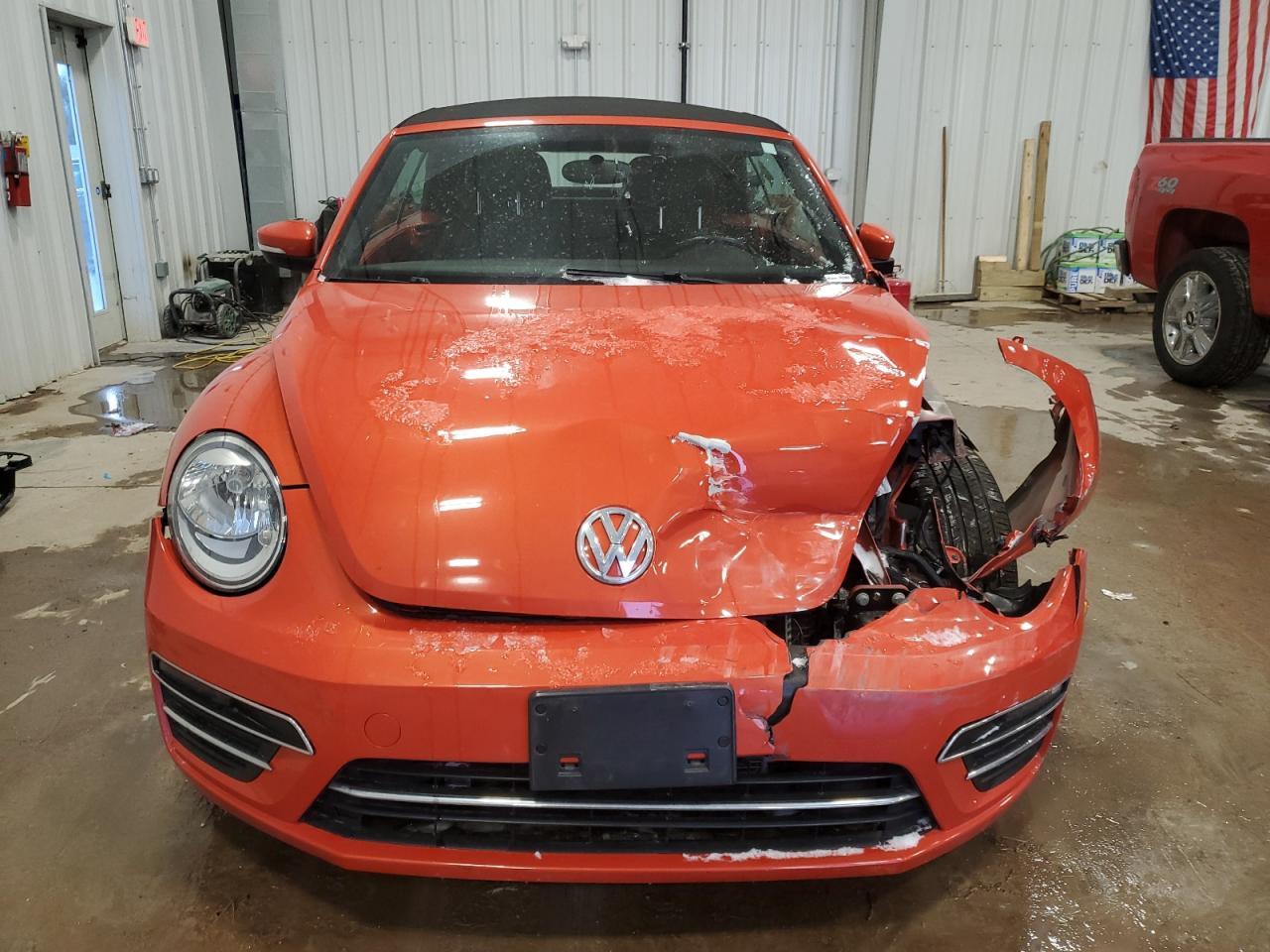 2019 VOLKSWAGEN BEETLE S - Image 5