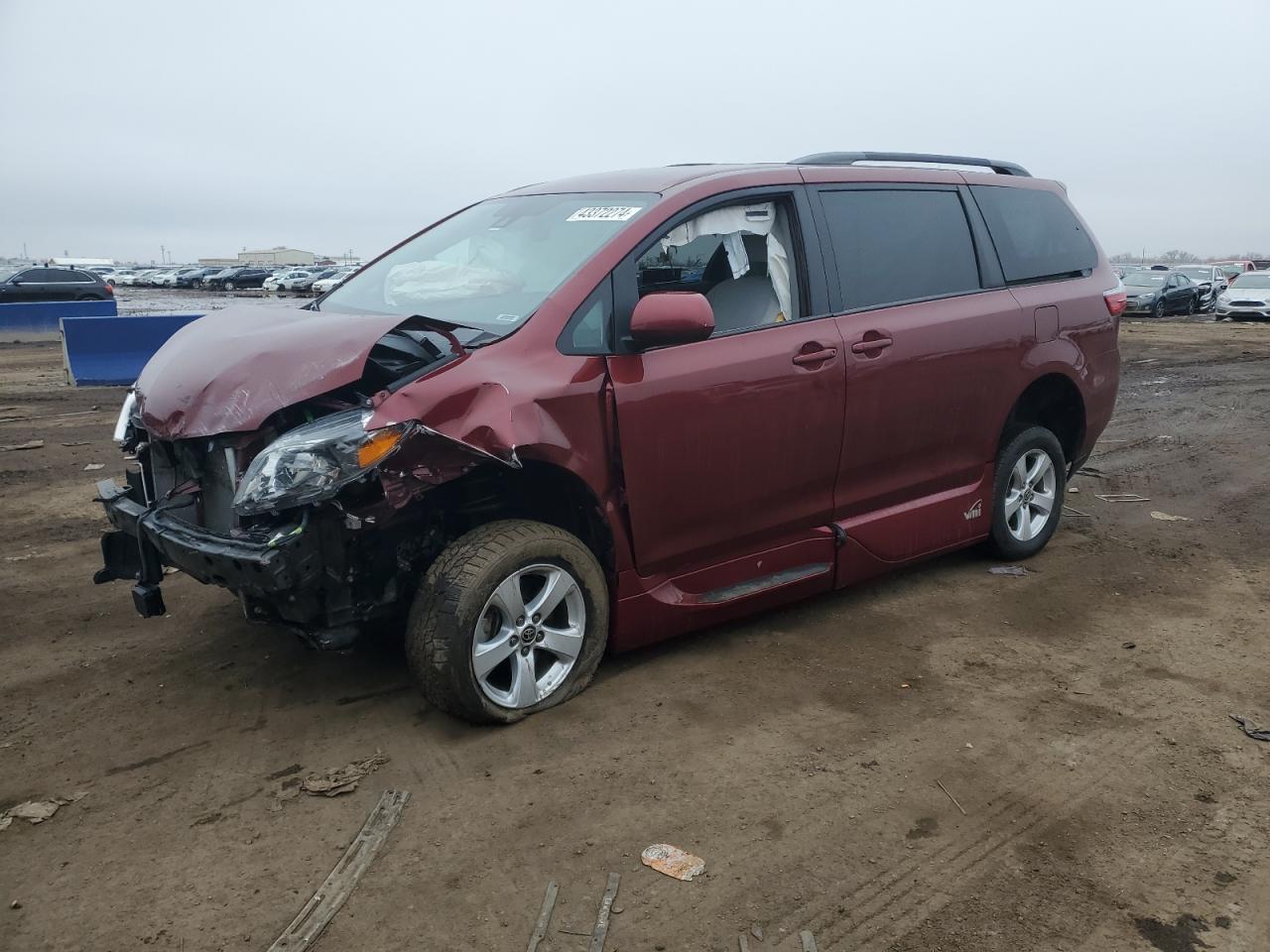 2020 TOYOTA SIENNA LE