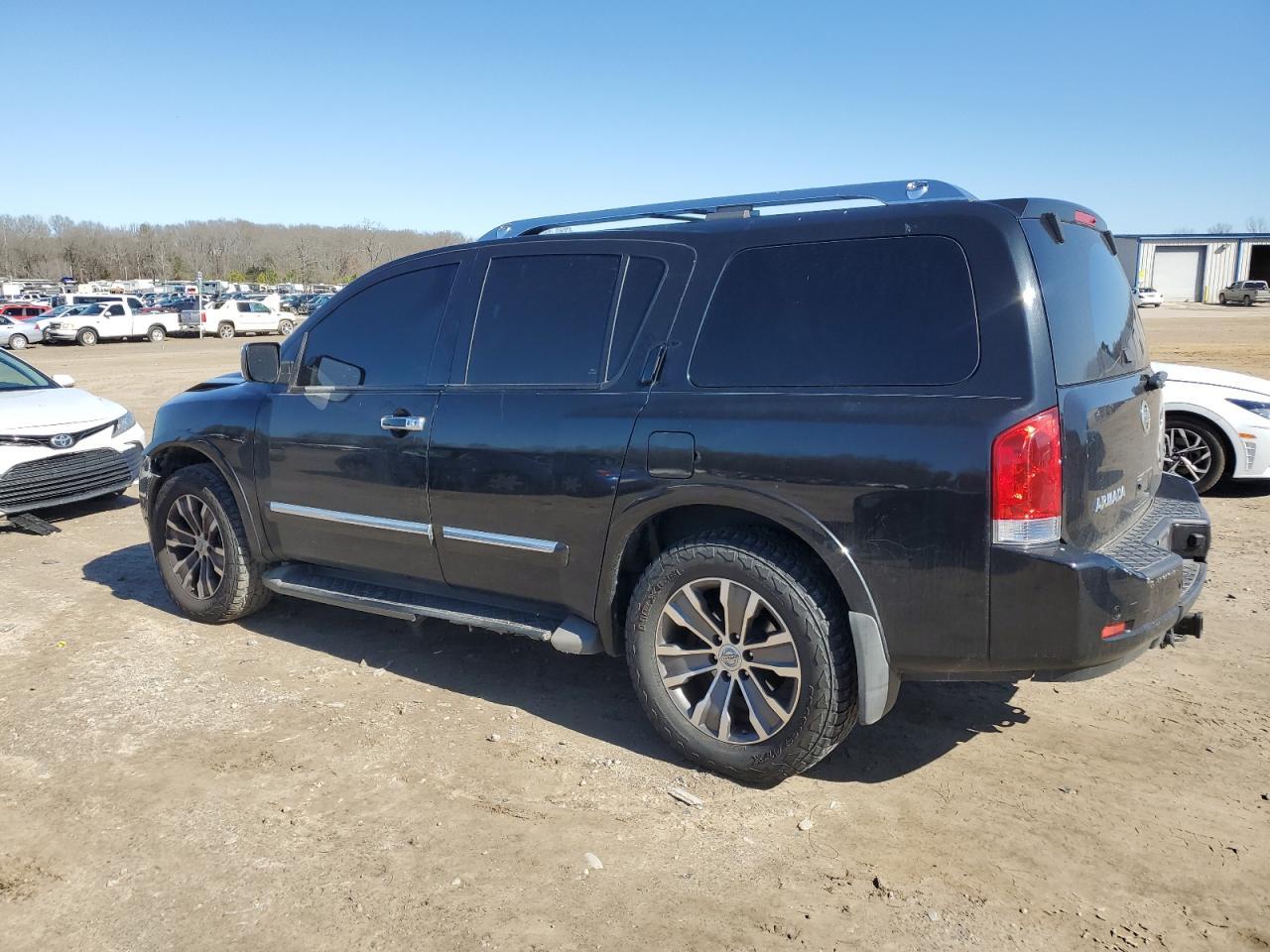 2015 NISSAN ARMADA SV - Image 2