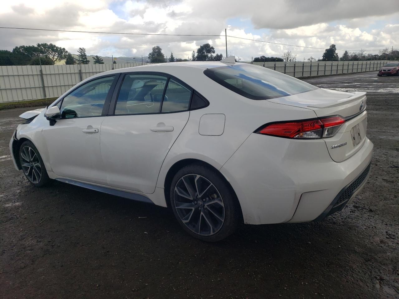 2020 TOYOTA COROLLA SE - Image 2