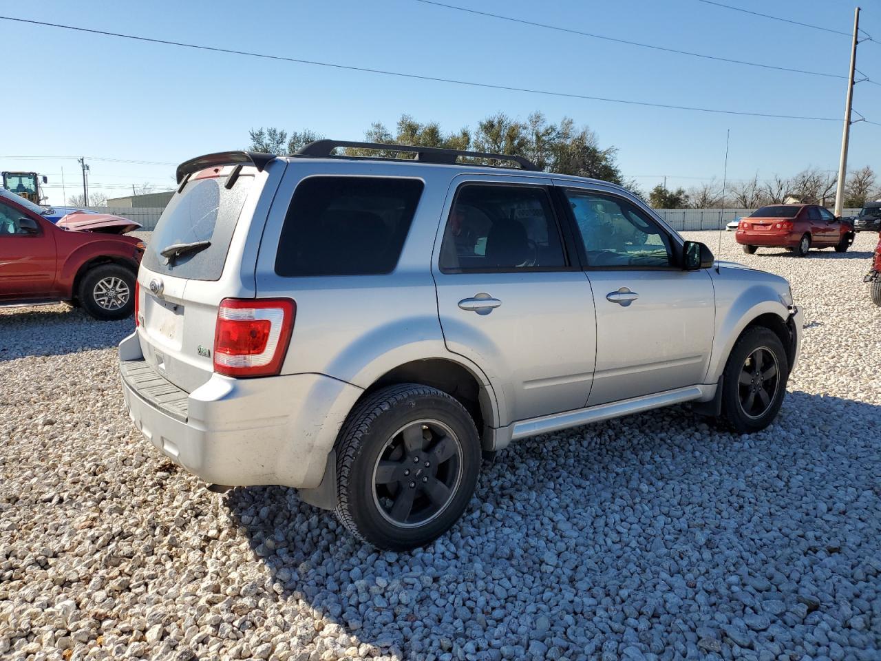 2010 FORD ESCAPE XLT - Фото 3