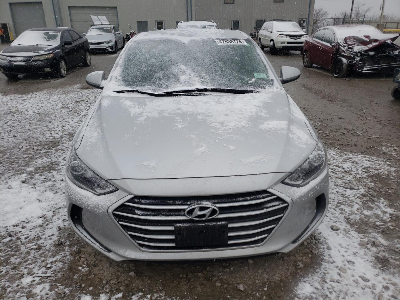 2018 HYUNDAI ELANTRA SE - Image 5