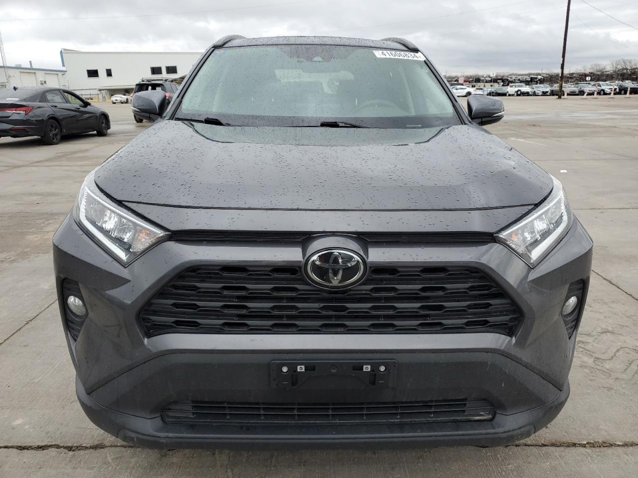 2020 TOYOTA RAV4 XLE - Фото 5