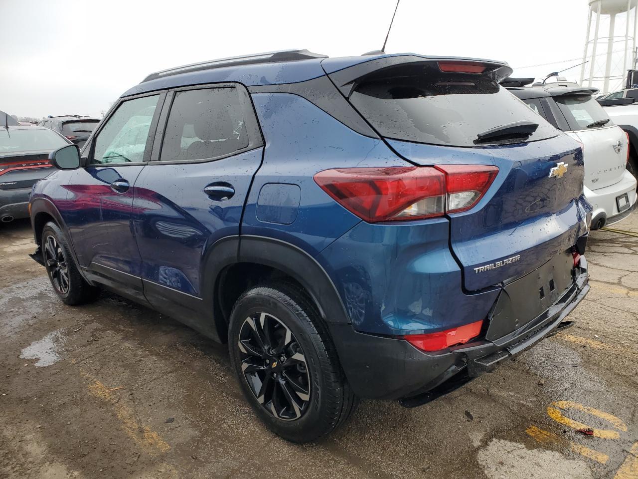 2021 CHEVROLET TRAILBLAZE - Image 2