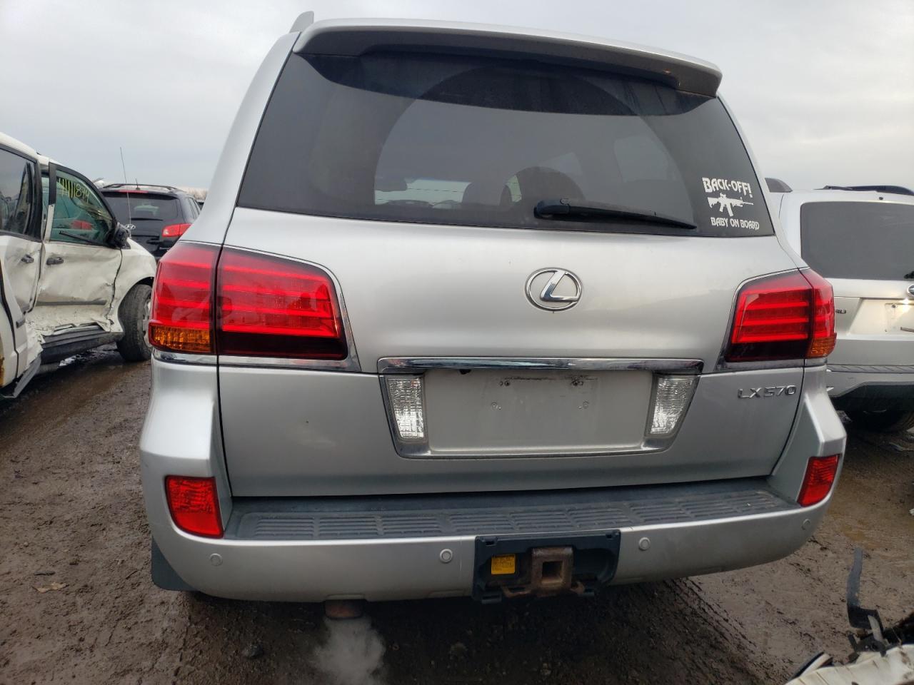 2011 LEXUS LX 570 - Image 6