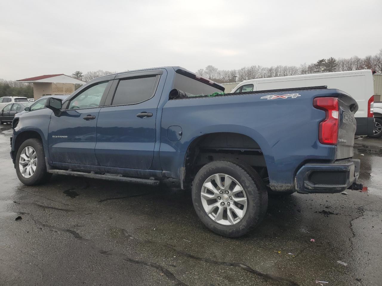 2019 CHEVROLET SILVERADO - Фото 2