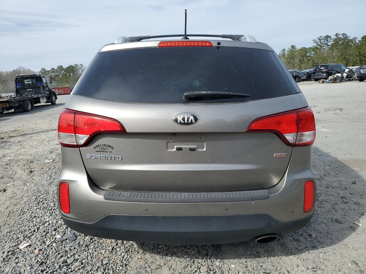 2014 KIA SORENTO LX - Image 6