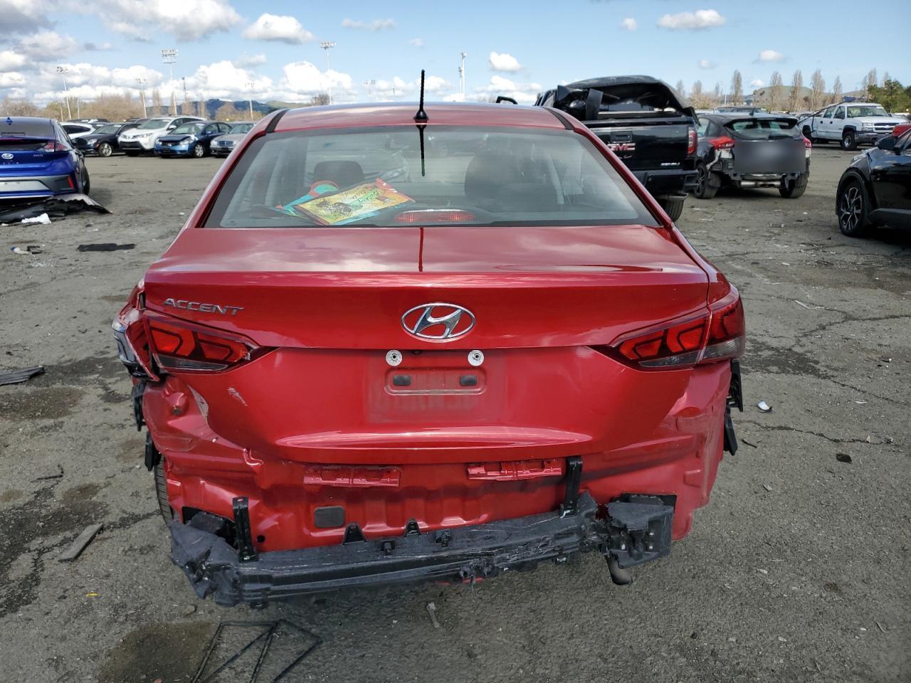 2019 HYUNDAI ACCENT SE - Фото 6