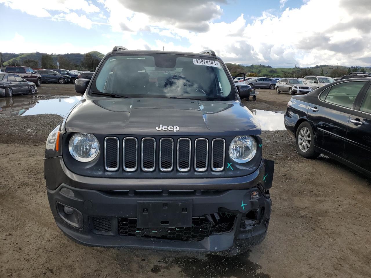2017 JEEP RENEGADE L - Image 5