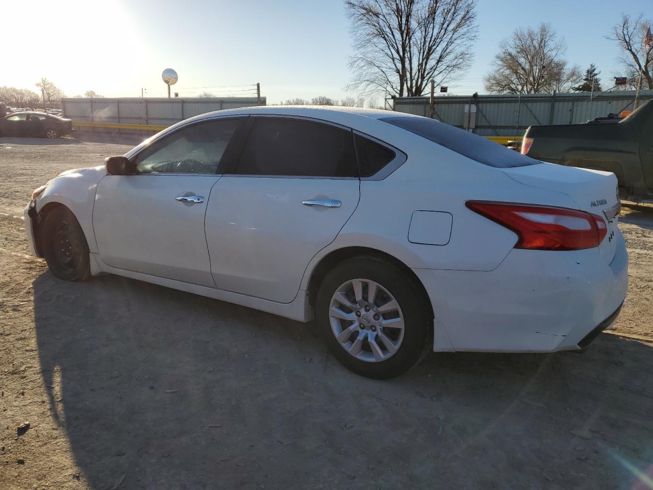 2016 NISSAN ALTIMA 2.5 - Фото 2