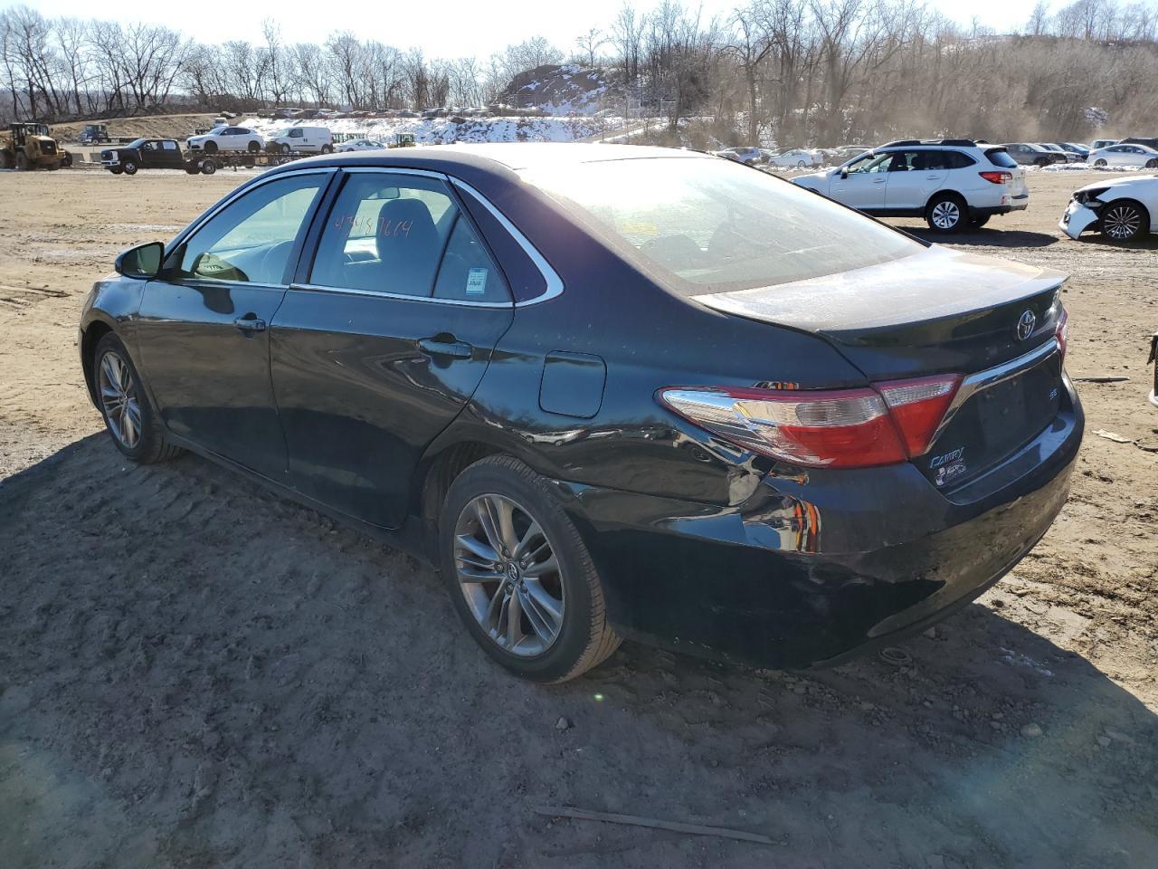 2017 TOYOTA CAMRY LE - Фото 2