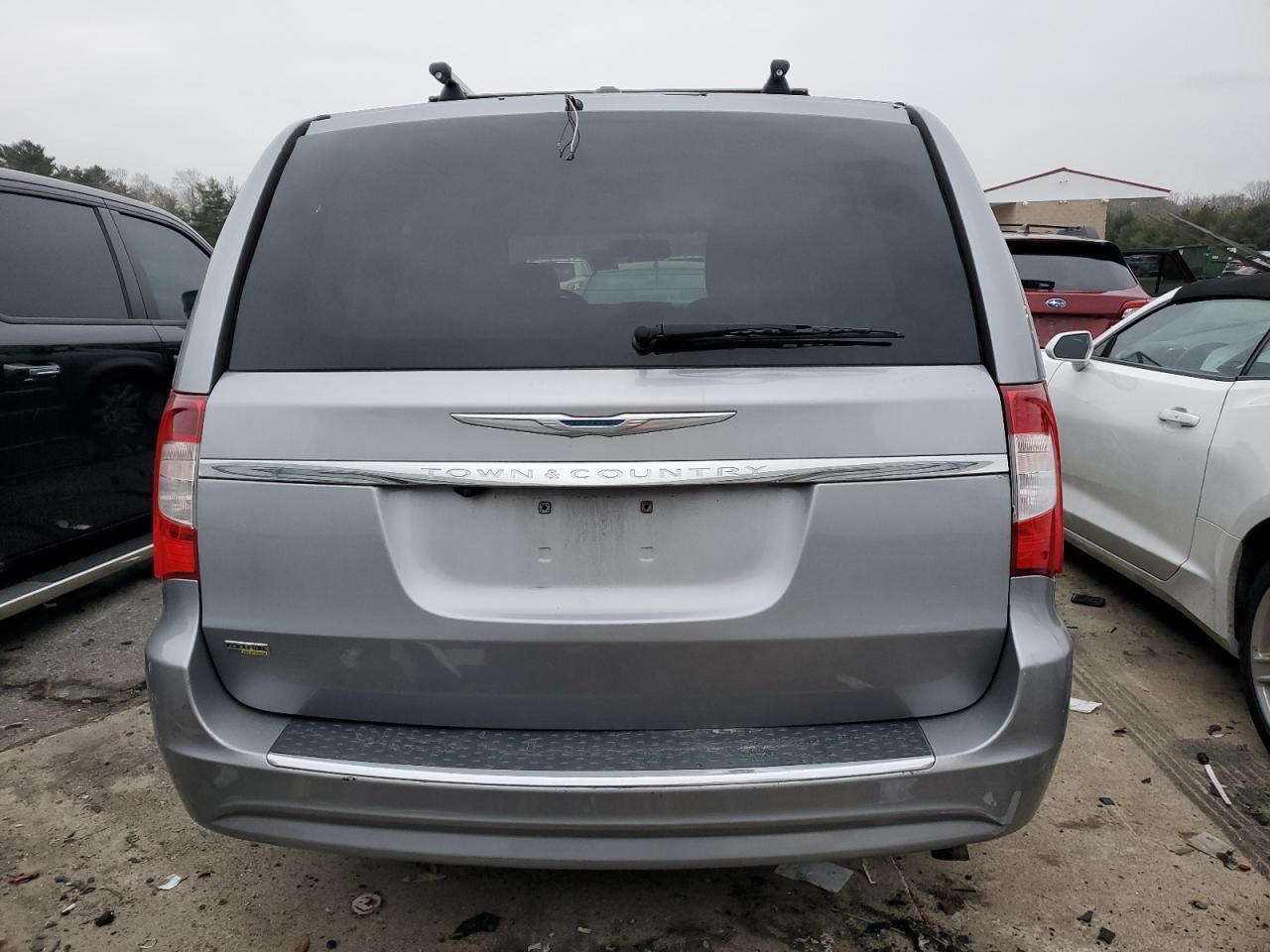 2014 CHRYSLER TOWN & COU - Фото 6