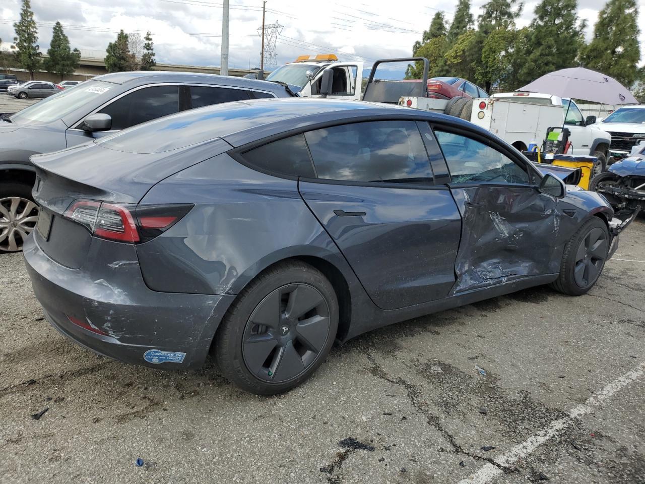 2021 TESLA MODEL 3 - Фото 3