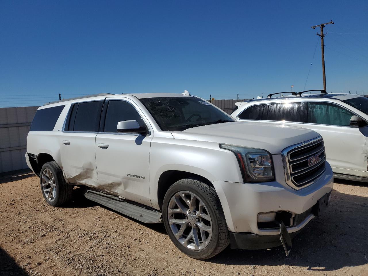 2016 GMC YUKON XL C - Фото 4