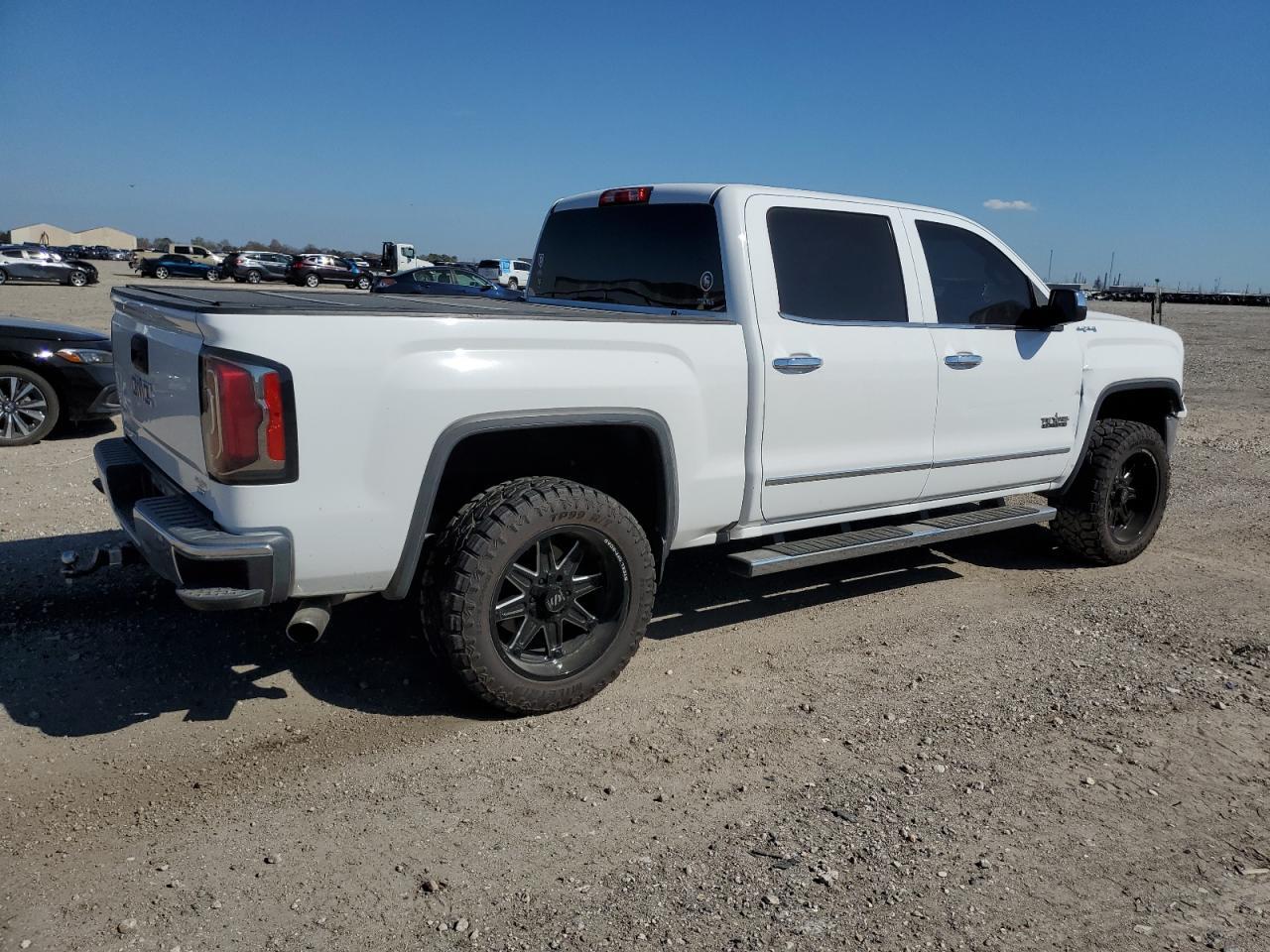 2017 GMC SIERRA K15 - Фото 3