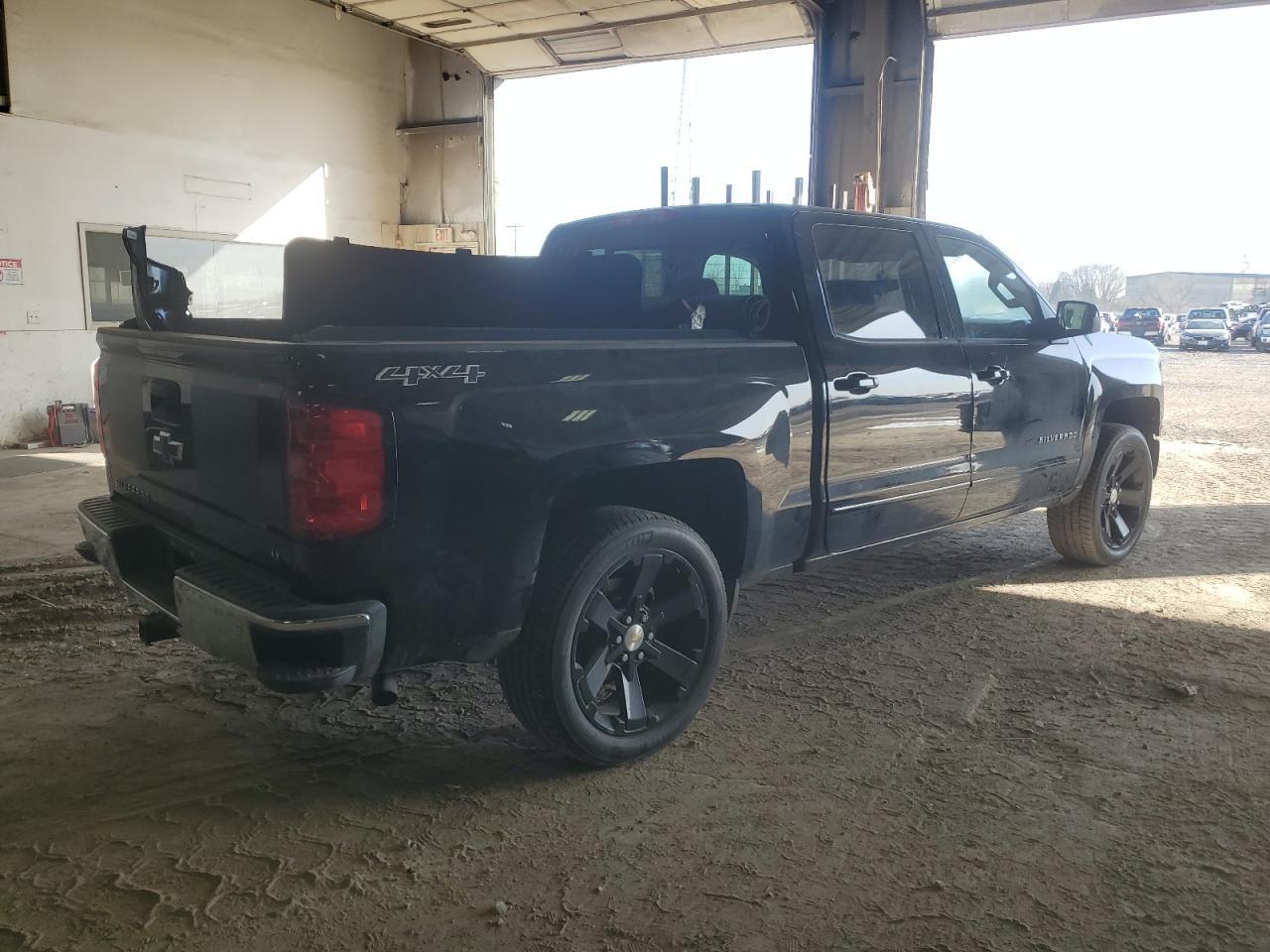 2015 CHEVROLET SILVERADO - Фото 3