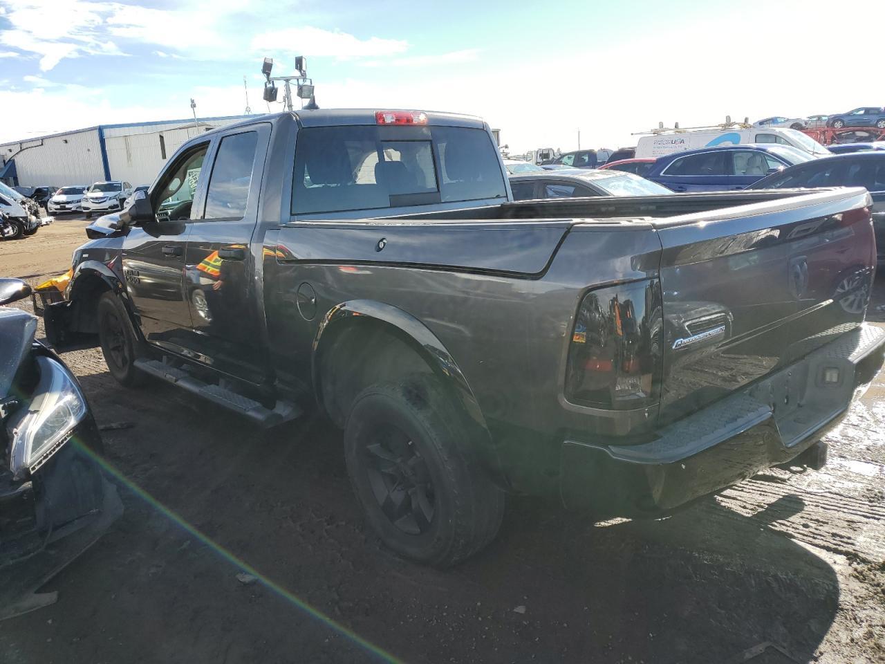 2014 RAM 1500 SLT - Фото 2