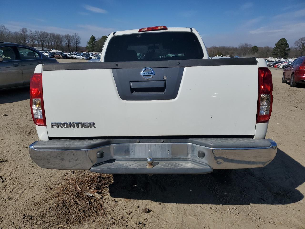 2016 NISSAN FRONTIER S - Фото 6