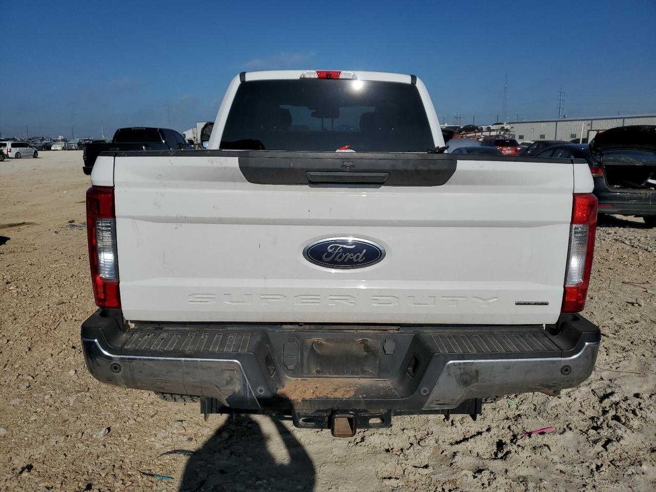 2017 FORD F250 SUPER - Image 6