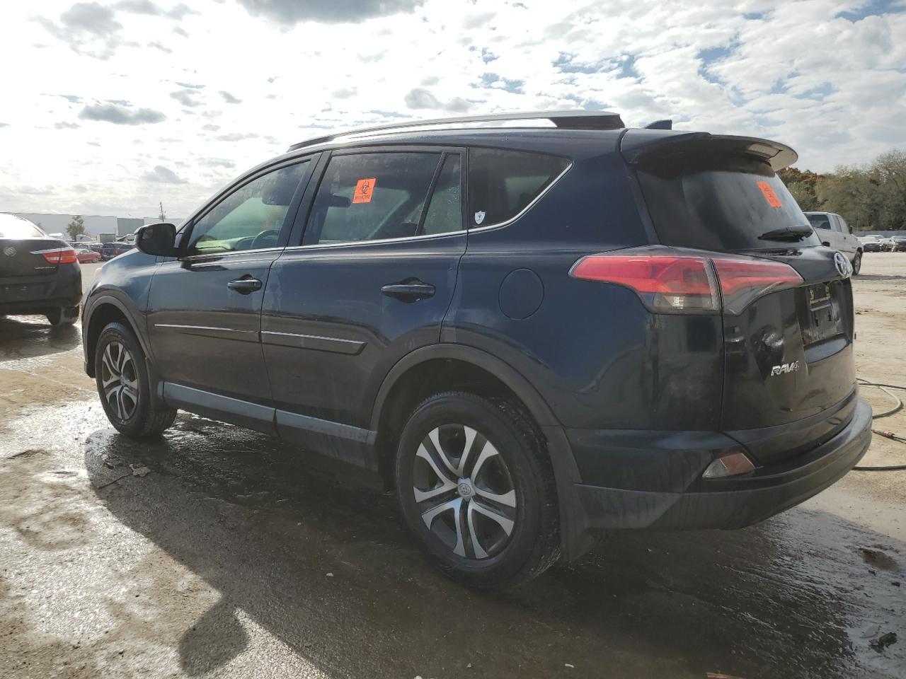 2017 TOYOTA RAV4 LE - Image 2