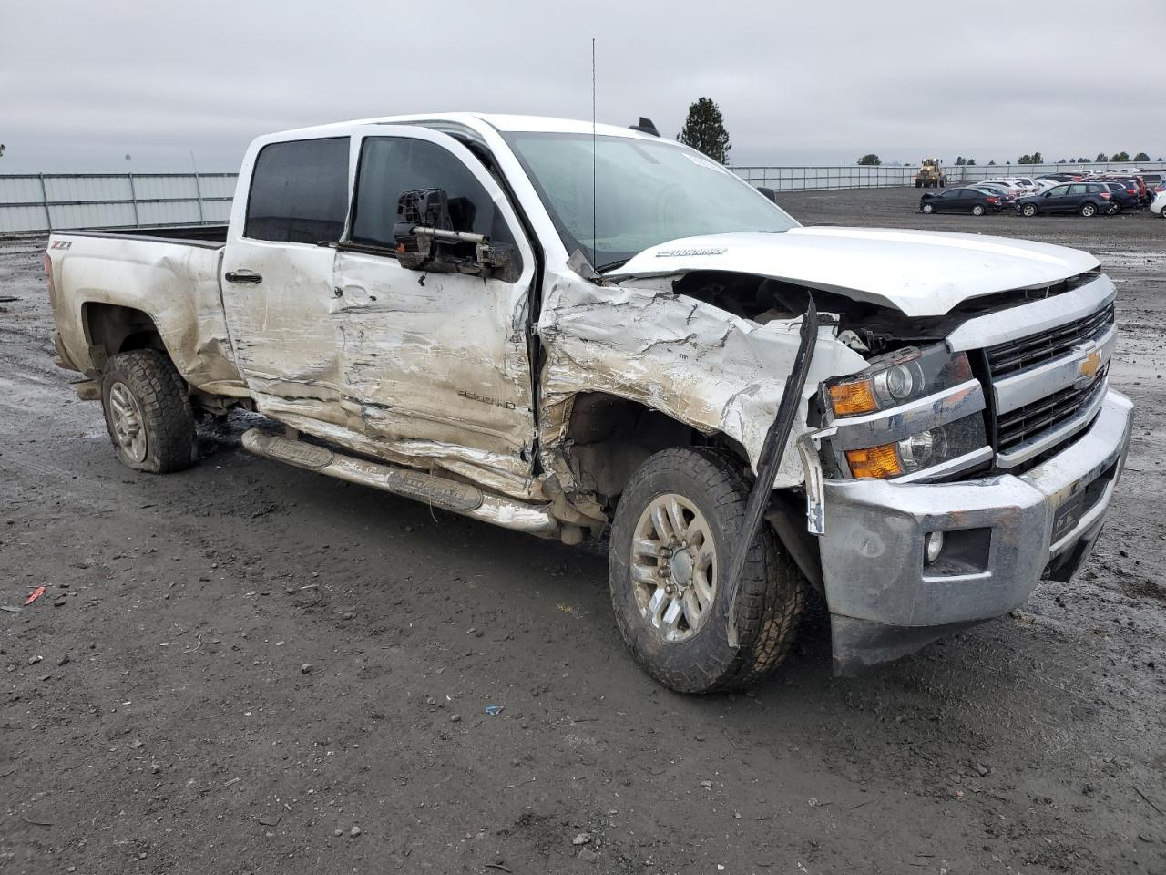 2016 CHEVROLET SILVERADO - Фото 4