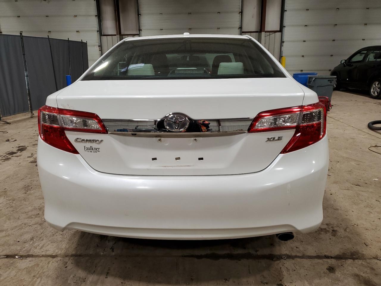 2014 TOYOTA CAMRY L - Фото 6