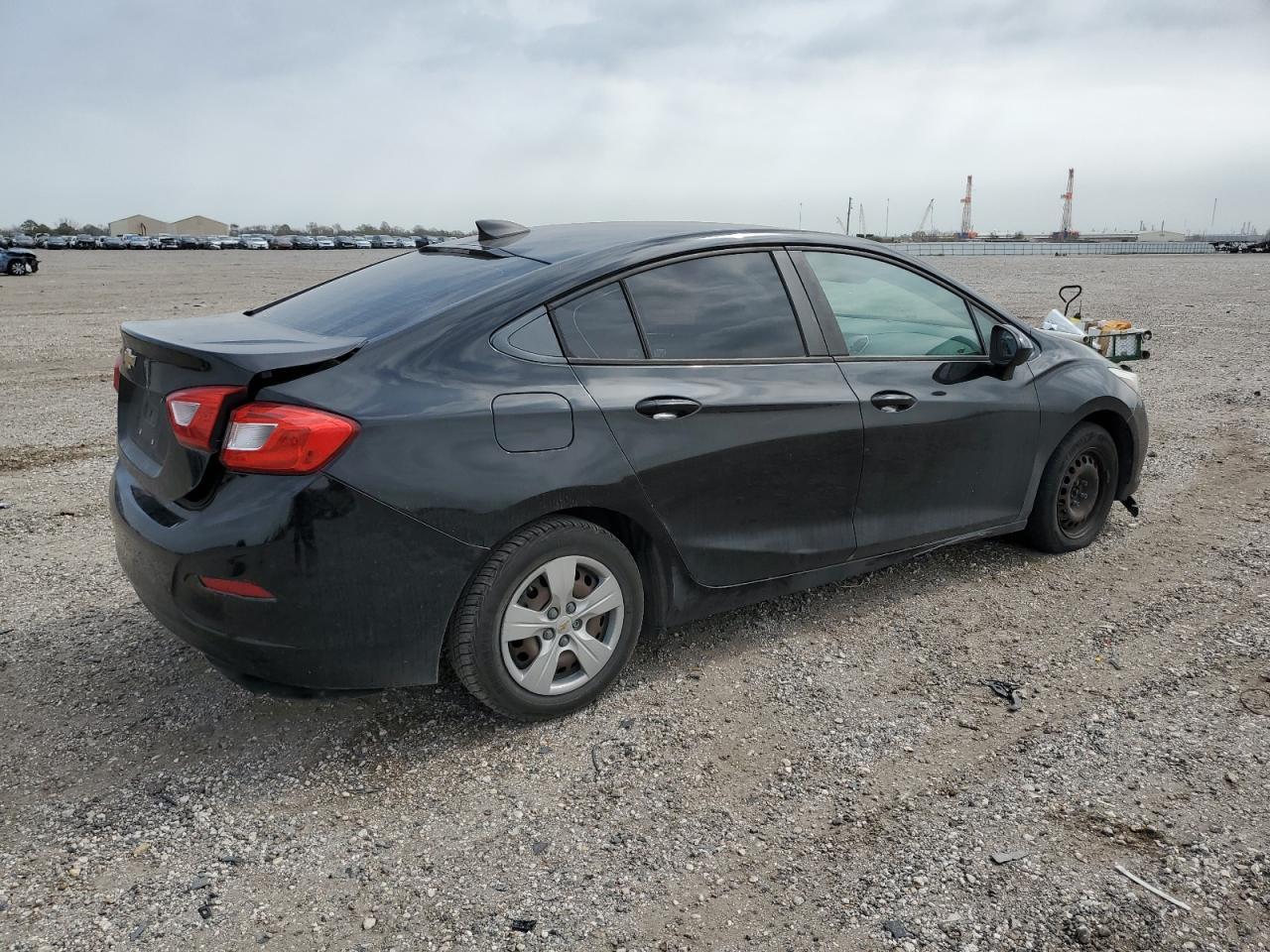 2017 CHEVROLET CRUZE LS - Image 3