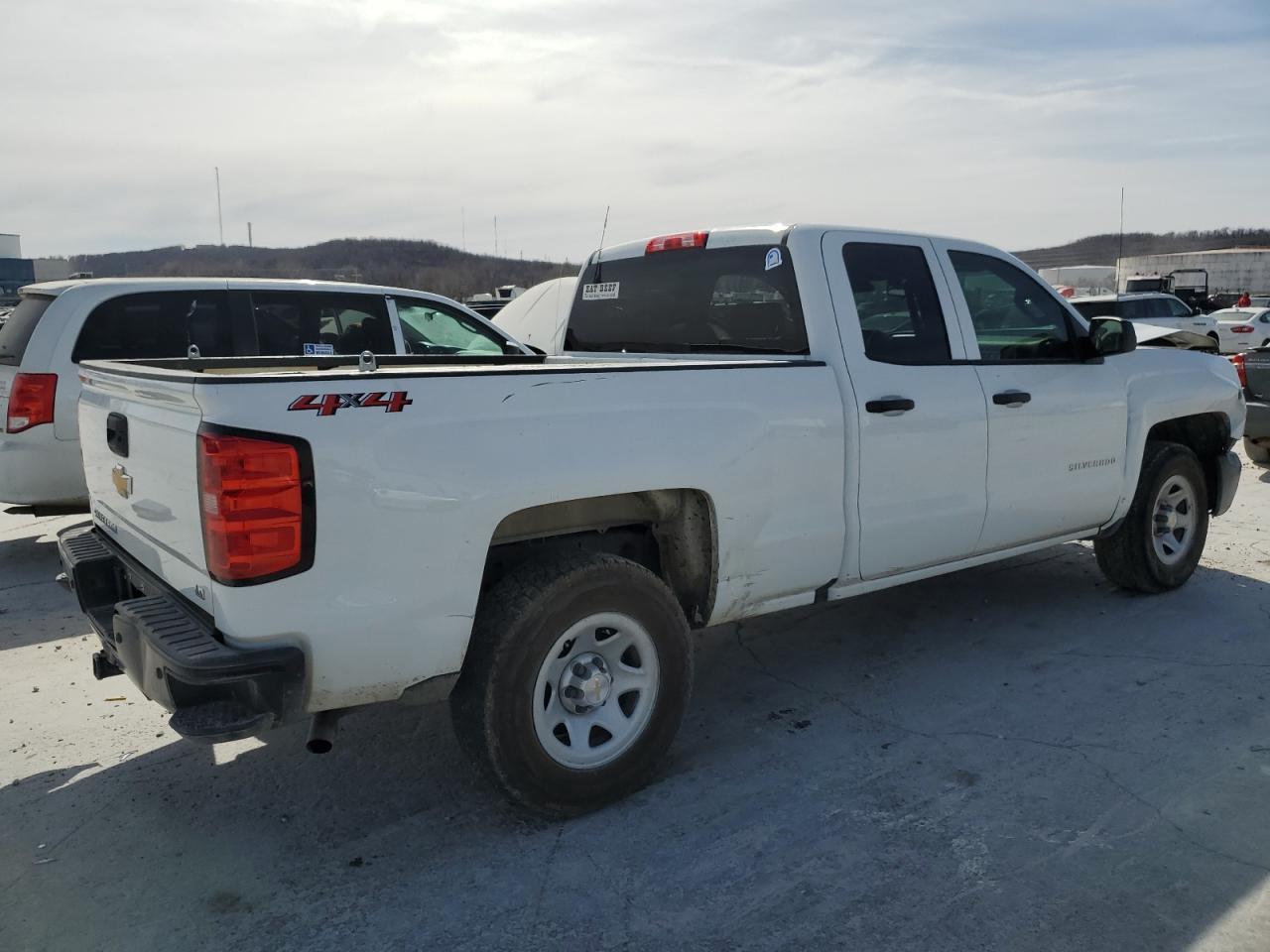 2019 CHEVROLET SILVERADO - Фото 3